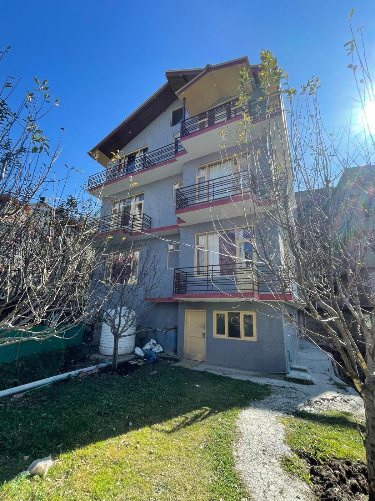 Rajhans Resorts Manāli Buitenkant foto